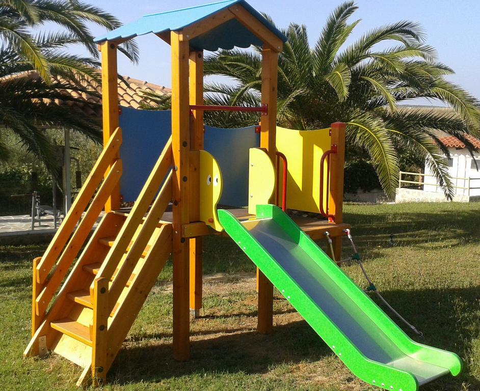 דירות לוטרה קיליניס Helidonia מראה חיצוני תמונה